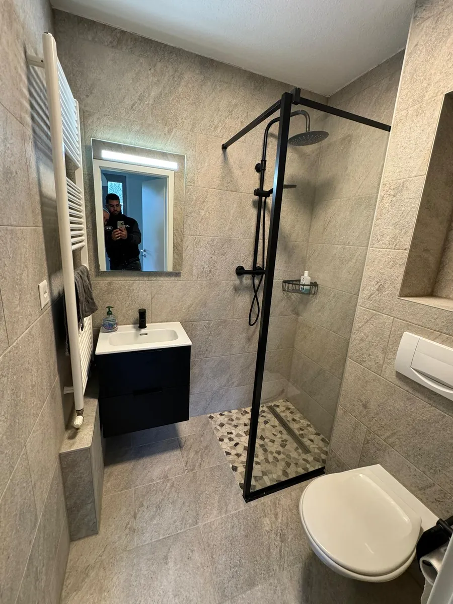 Création salle de bain moderne avec douche italienne, Paudex