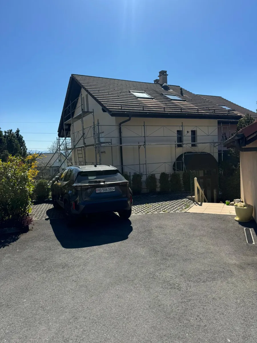 Pose échafaudage pour travaux toiture, Epalinges