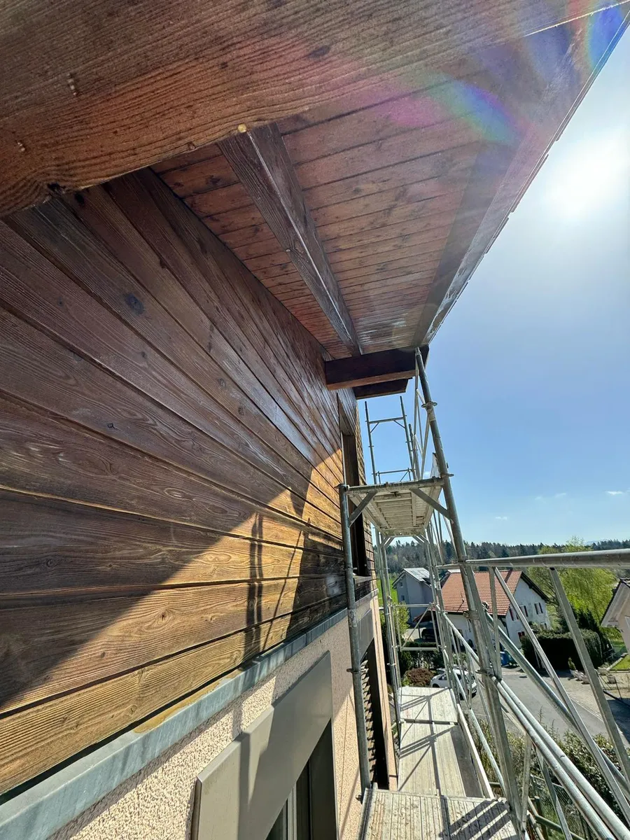 Avant travaux : Traitement bois et lasure façade à Chexbres